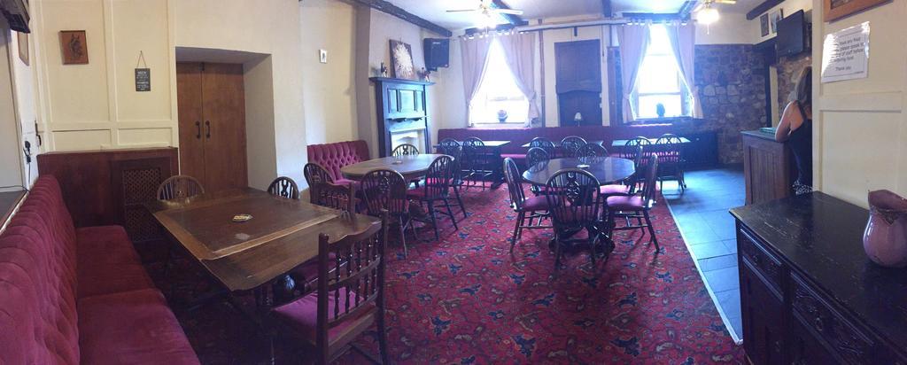 The Nags Head Tredegar Bed & Breakfast Nant-y-bwch Екстериор снимка
